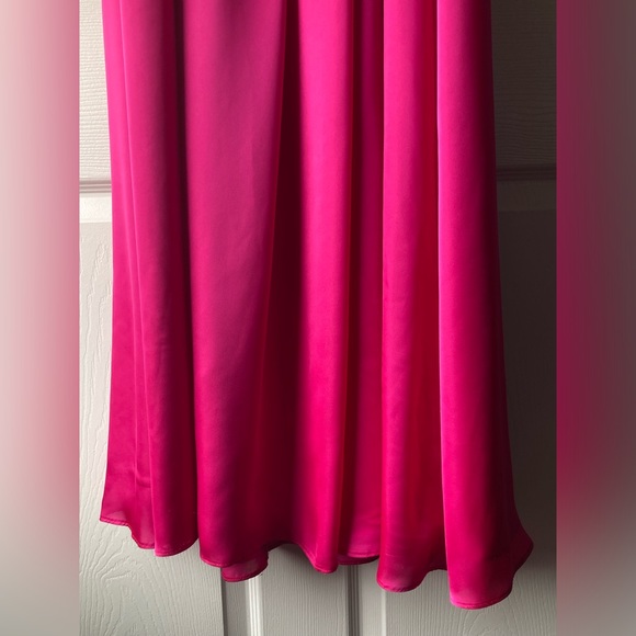 *RARE/SOLD-OUT* VW360214 Vera Wang V Neck Halter Gown + Sash Size 0 in Begonia - Picture 3 of 9